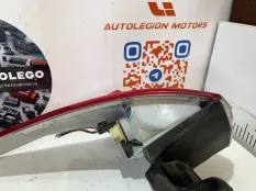 Фонарь правый Ford Escape