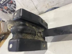 Кронштейн радиатор Infiniti EX35