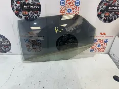 Стекло заднее левое Chrysler 300C