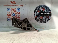 Кронштейн генератора Jaguar XF