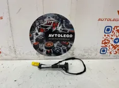 Пиропатрон капота Mercedes benz A180