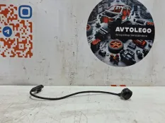Датчик детонации Mercedes benz A180