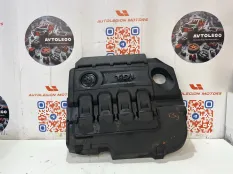 Декоративная крышка двигателя Skoda Octavia