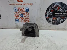 Подушка двигателя VW Passat