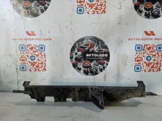 Кронштейн радиатора Land Rover Discovery