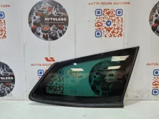 Форточка правая Opel Insignia