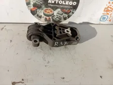 Опора двигателя (подушка) Mercedes benz A180
