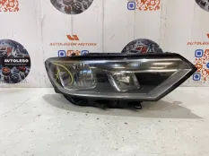 Фара правая VW Passat