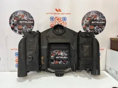 Корпус воздушного фильтра Mercedes benz E350