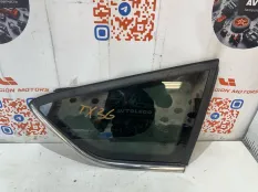 Форточка правая Ford Escape