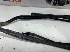 Поводки дворников Mercedes benz C300