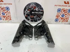 Петли капота Jaguar XE