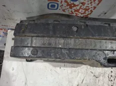 Усилитель бампера VW Passat