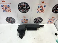 Резонатор воздушного фильтра Nissan Pathfinder