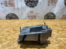 Кронштейн АКПП Land Rover Range Rover