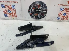 Петли капота Land Rover Discovery