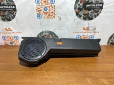 Сабвуфер Mercedes benz R350
