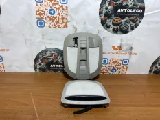 Плафон подсветки салона Mercedes benz R350