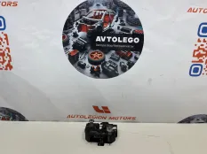 Замок капота Jeep Renegade