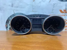 Щиток приборов Mercedes benz ML320