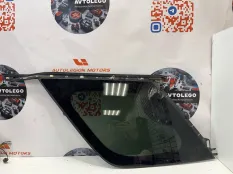 Форточка левая Land Rover Discovery Sport