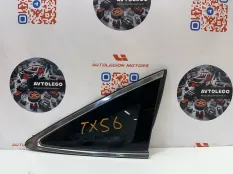 Форточка правая Honda Crosstour