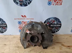 Кулак задний левый Mazda 6