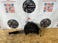 Кулак передний правый Honda Crosstour