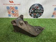 Кронштейн двигателя Land Rover Range Rover