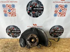 Кулак передний левый Land Rover Range Rover