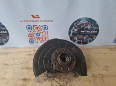 Кулак передний левый Jeep Renegade