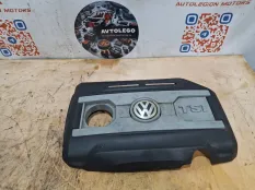 Декоративная крышка двигателя VW Passat CC
