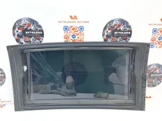 Стекло люка Jaguar XJL