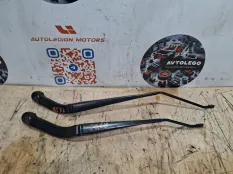 Поводки дворников Land Rover Discovery Sport