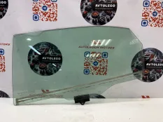 Стекло заднее левое Hyundai Equus