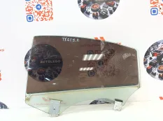 Стекло заднее левое Mercedes benz CLS550