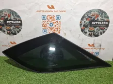 Форточка Mercedes benz ML320