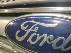 Решетка радиатора Ford Explorer