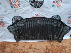 Защита двигателя Mercedes benz CLS550