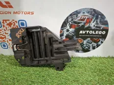 Крепление фары Land Rover Discovery Sport