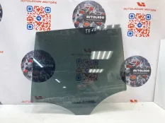 Стекло заднее левое Mercedes benz GL450