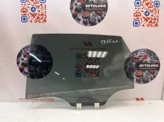 Стекло заднее левое Honda Crosstour