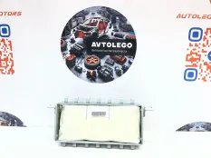 Подушка в торпедо Infiniti QX56