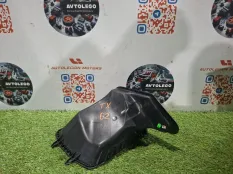 Корпус воздушного фильтра Mercedes benz GL450