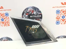 Форточка левая Cadillac SRX