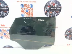Стекло заднее правое Cadillac SRX