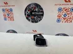 Дефлектор правый Dodge Durango
