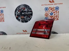 Фонарь в крышку багажника правый Dodge Journey