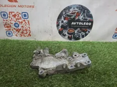 Кронштейн генератора Dodge Journey