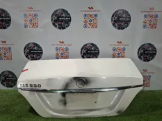 Крышка багажника Mercedes benz CLS550